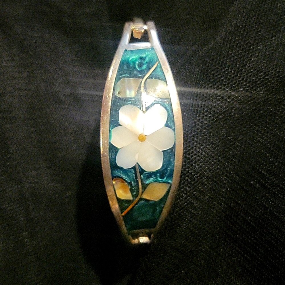 Green white flour silver bracelet from Mexico